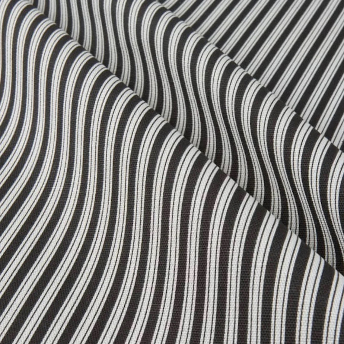 scallop valance in polo onyx black stripe on white