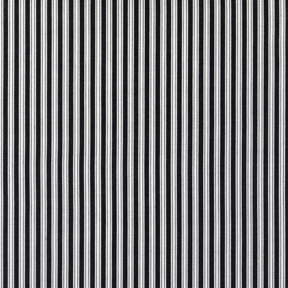 round tablecloth in polo onyx black stripe on white